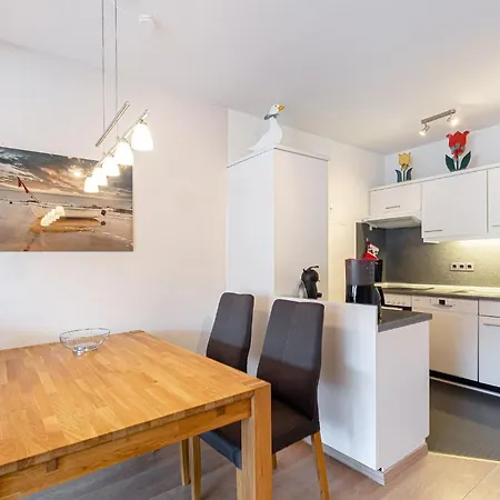 Fischerstr 10b Whg D3 아파트 *